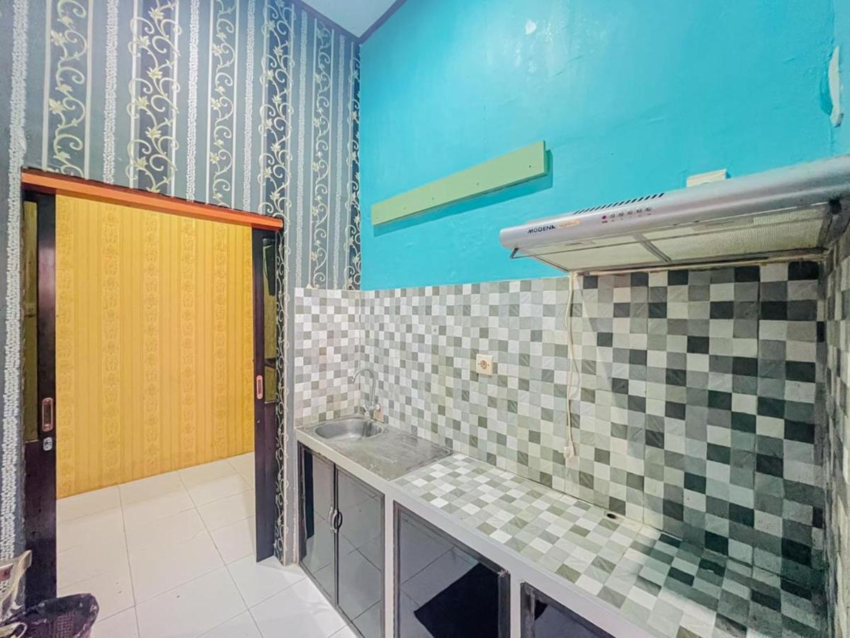 Reddoorz Near Sunrise Mall Mojokerto Dış mekan fotoğraf