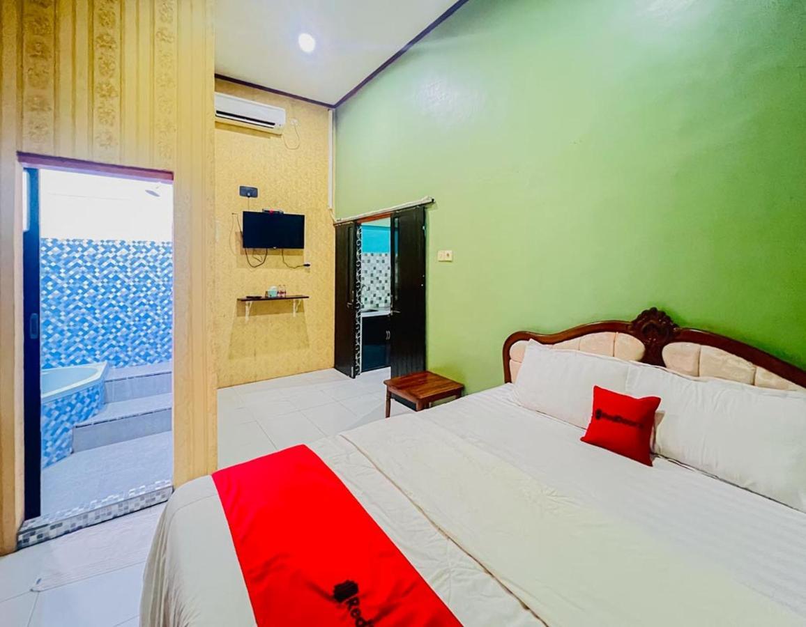 Reddoorz Near Sunrise Mall Mojokerto Dış mekan fotoğraf