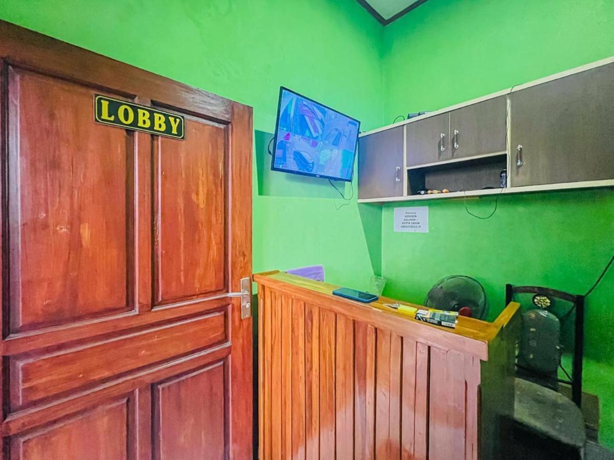 Reddoorz Near Sunrise Mall Mojokerto Dış mekan fotoğraf