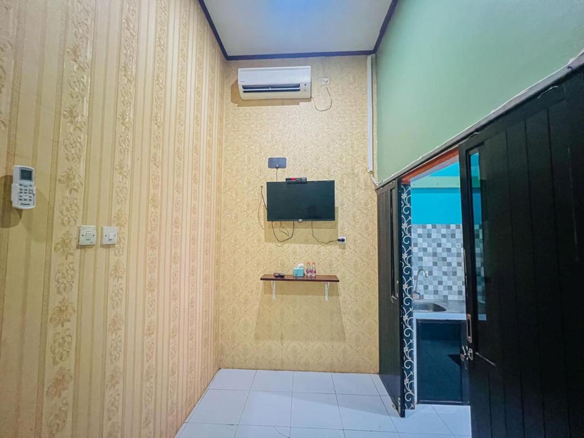 Reddoorz Near Sunrise Mall Mojokerto Dış mekan fotoğraf