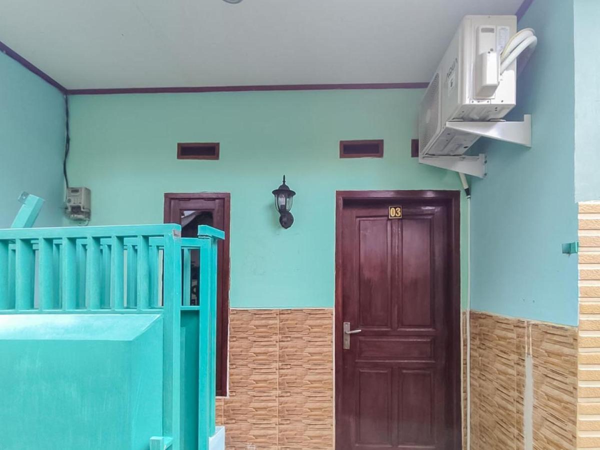 Reddoorz Near Sunrise Mall Mojokerto Dış mekan fotoğraf