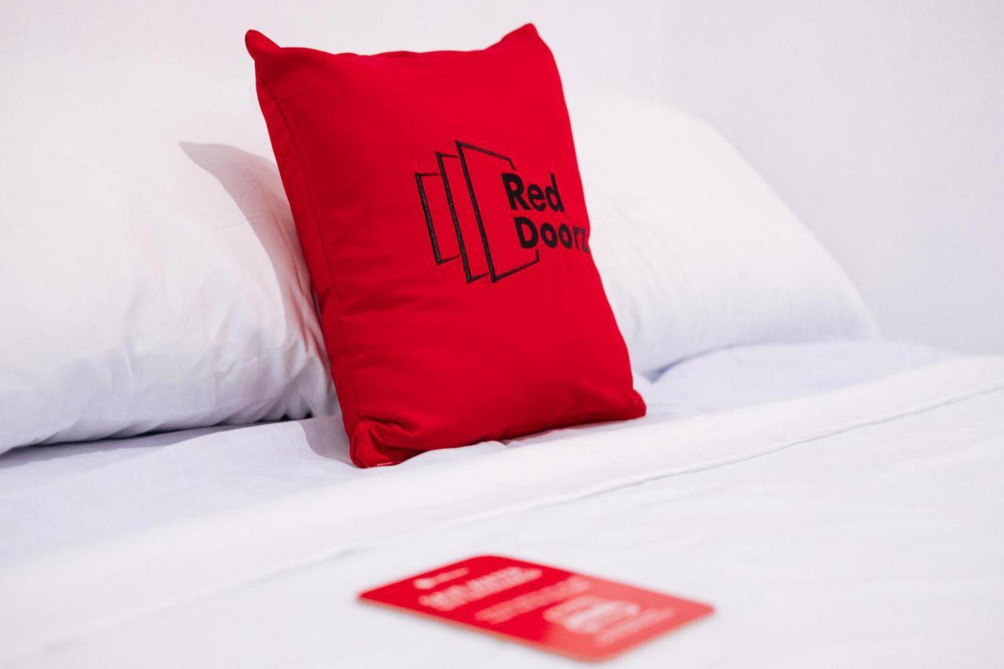 Reddoorz Near Sunrise Mall Mojokerto Dış mekan fotoğraf