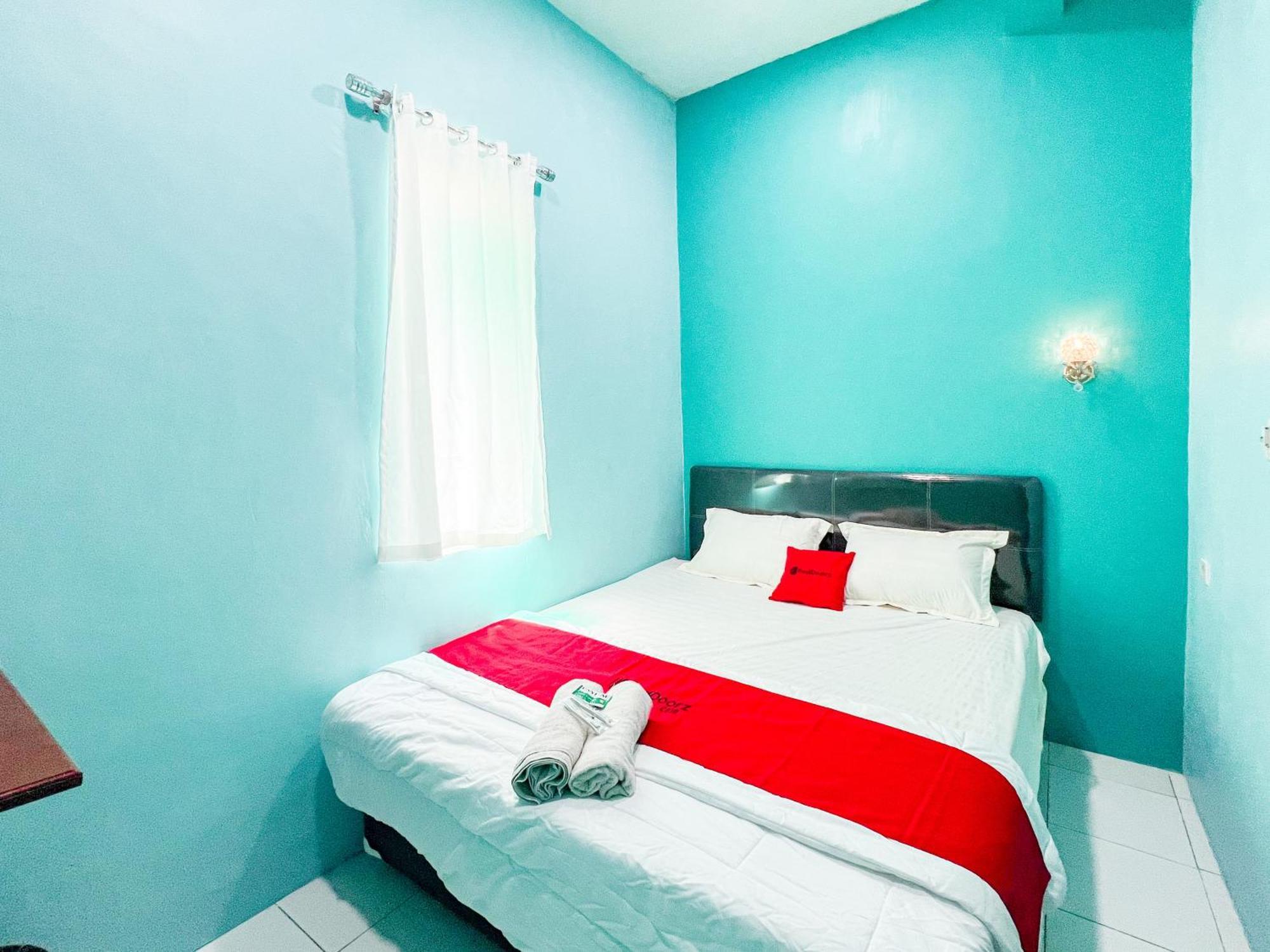 Reddoorz Near Sunrise Mall Mojokerto Dış mekan fotoğraf