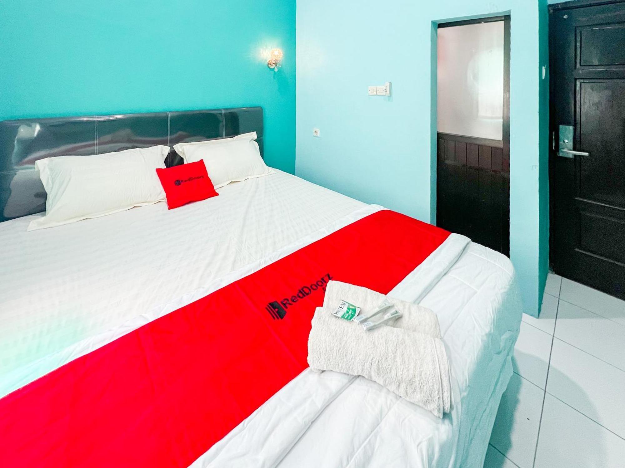 Reddoorz Near Sunrise Mall Mojokerto Dış mekan fotoğraf