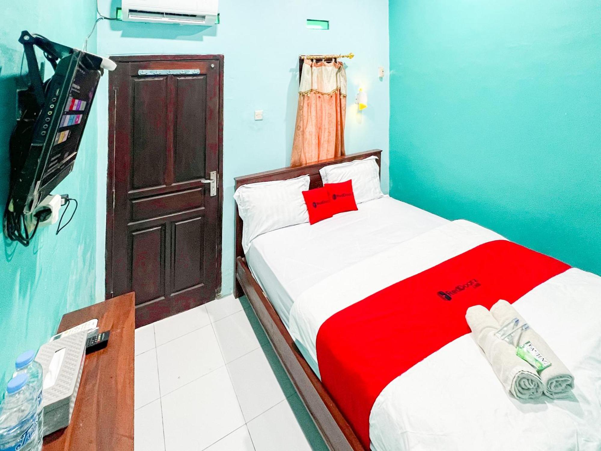 Reddoorz Near Sunrise Mall Mojokerto Dış mekan fotoğraf