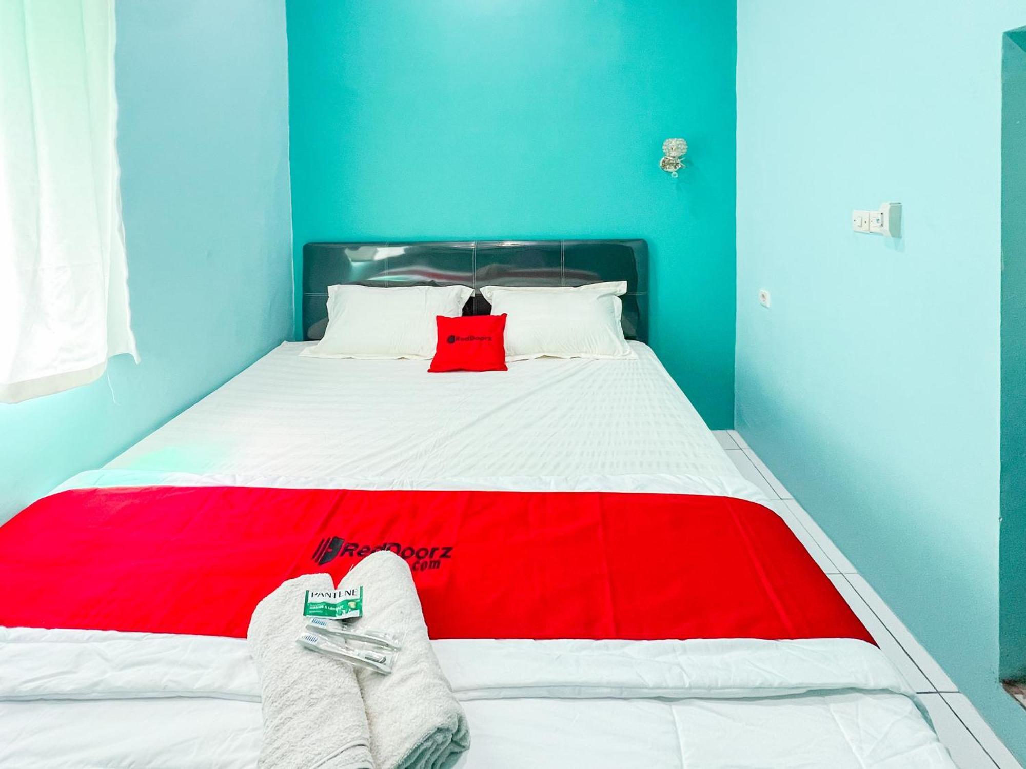 Reddoorz Near Sunrise Mall Mojokerto Dış mekan fotoğraf