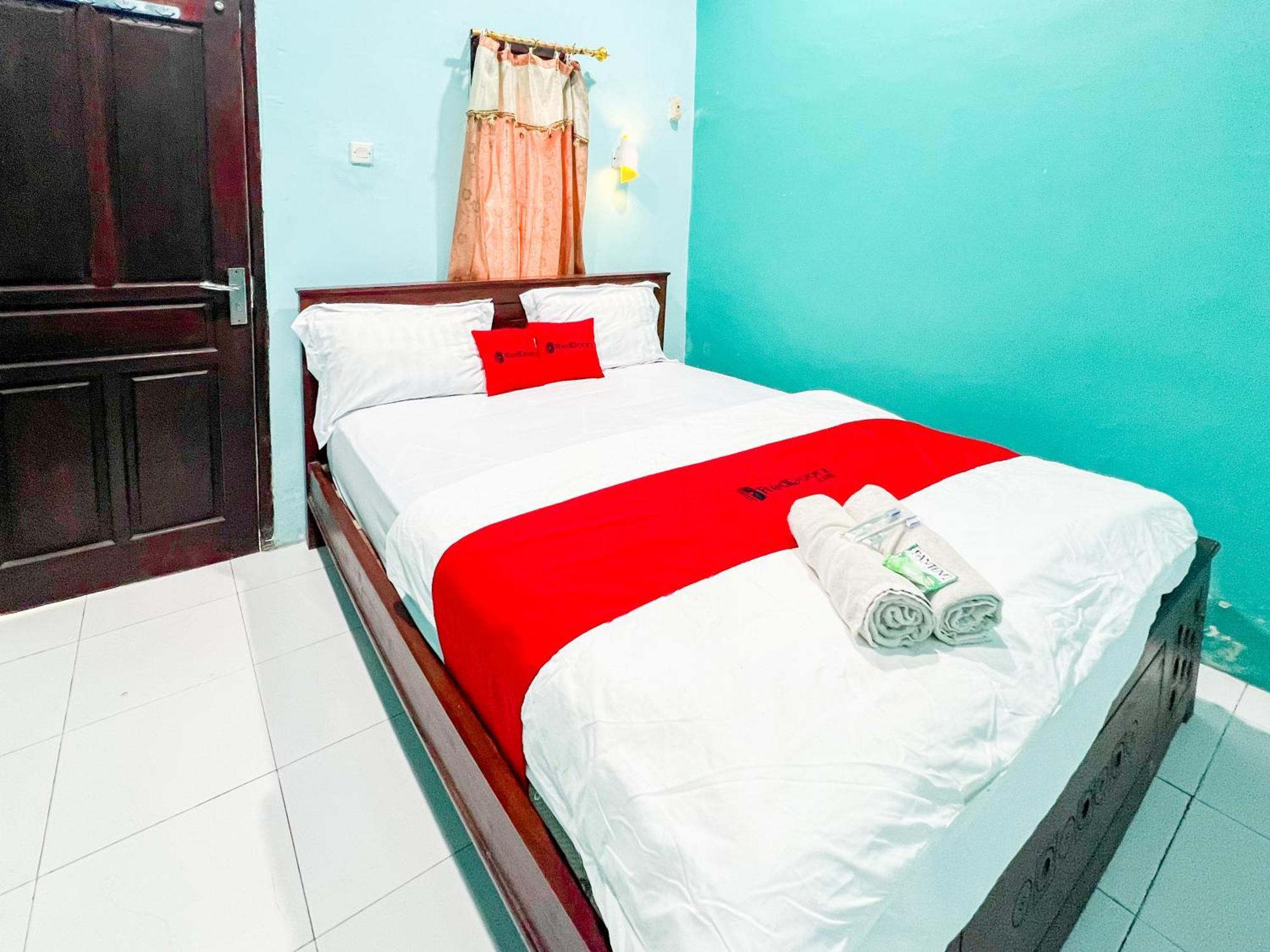 Reddoorz Near Sunrise Mall Mojokerto Dış mekan fotoğraf