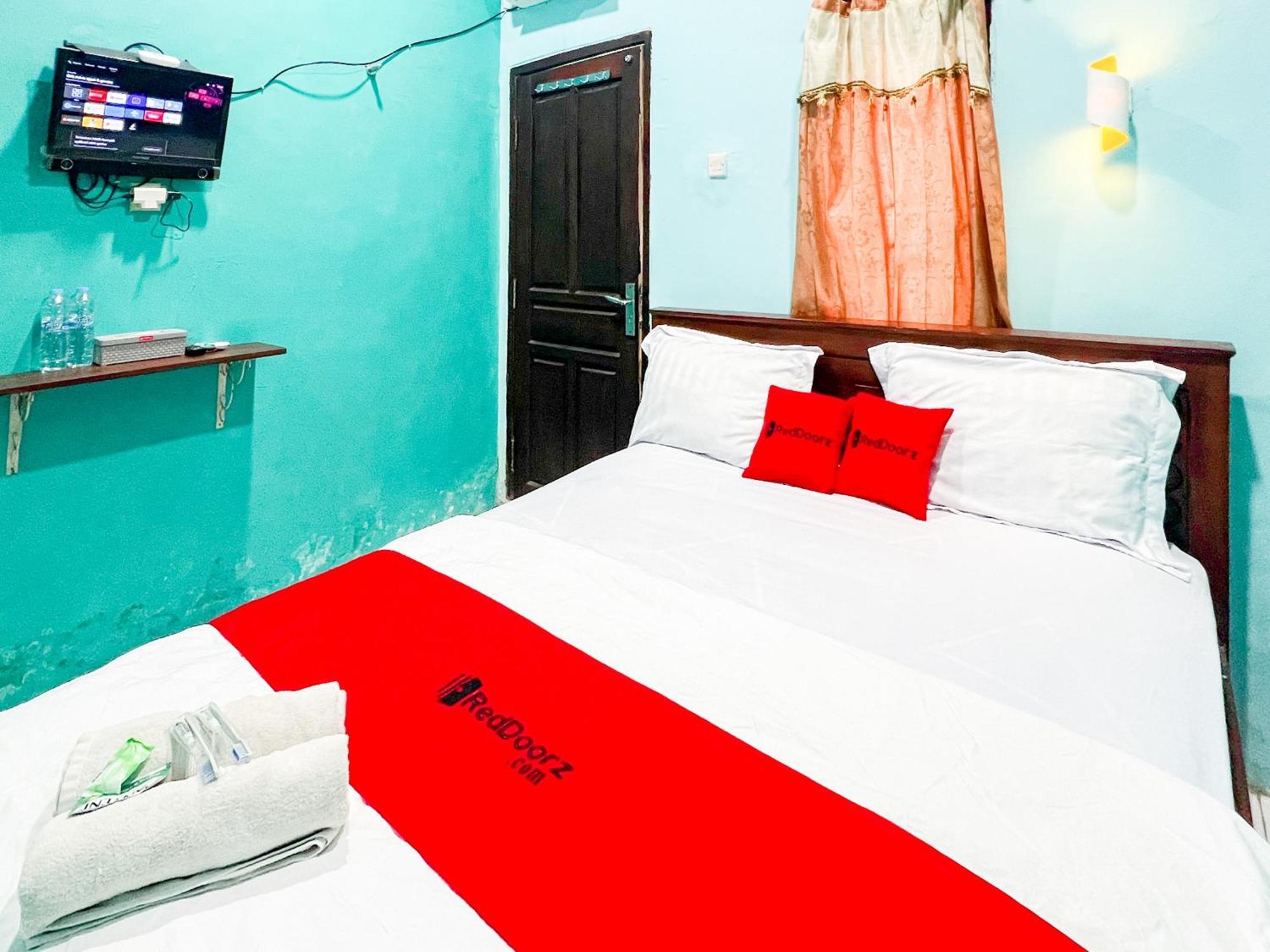 Reddoorz Near Sunrise Mall Mojokerto Dış mekan fotoğraf